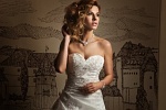 Suknie lubne Annais Bridal kolekcja 2011